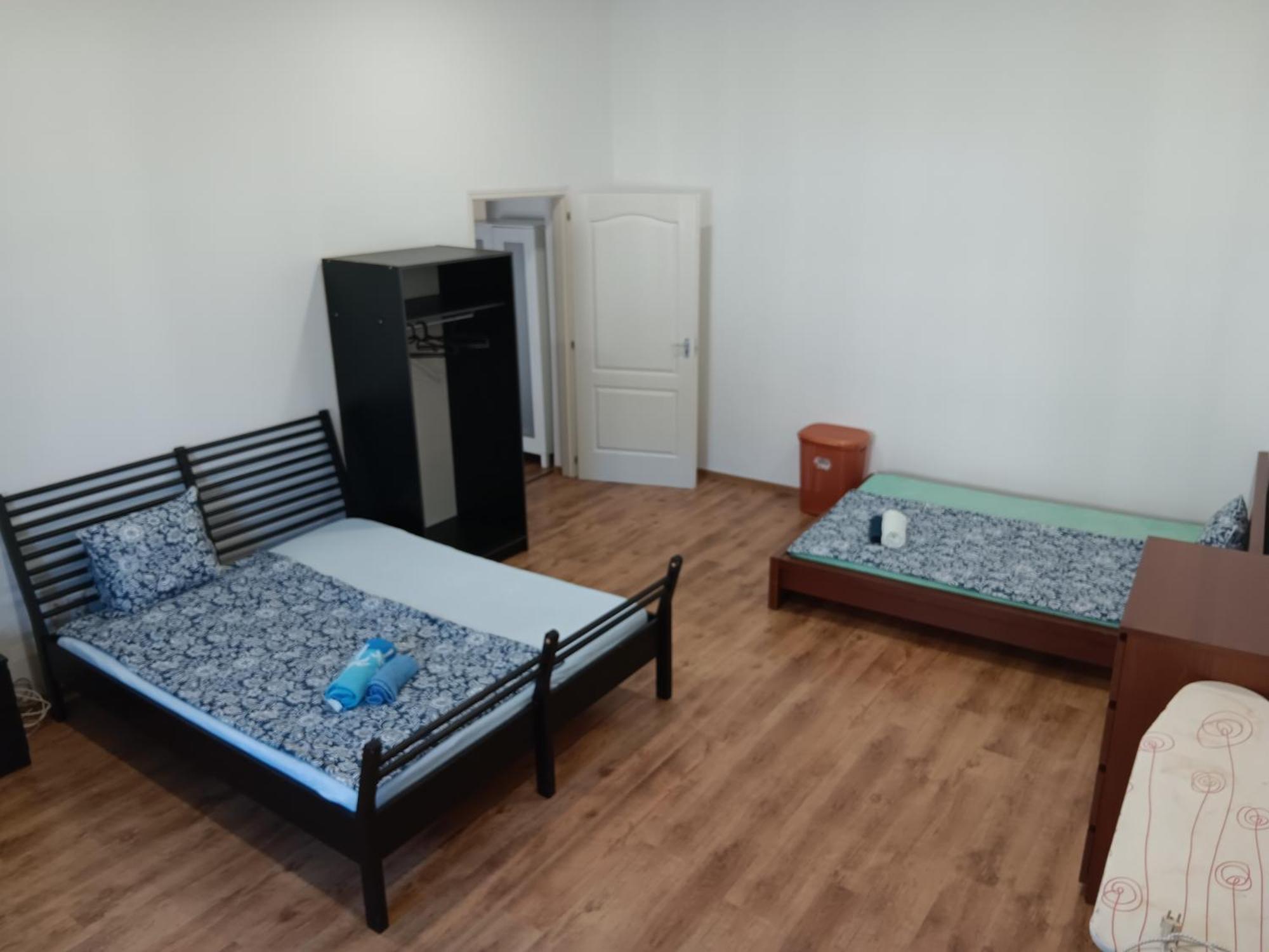 Big Cozy - Skyfall Apartment 3 Bdrm 6 Beds 1&Half Baths บูดาเปสต์ ภายนอก รูปภาพ